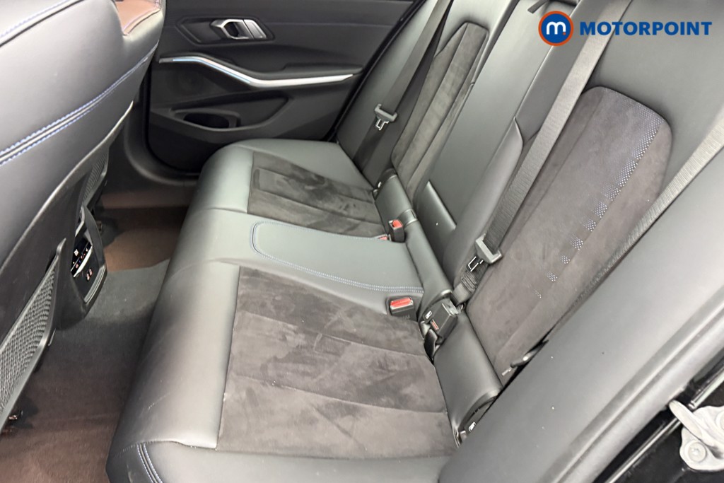 BMW 3 Series M Sport Automatic Petrol Plug-In Hybrid Saloon - Stock Number (1575299) - 22nd supplementary image