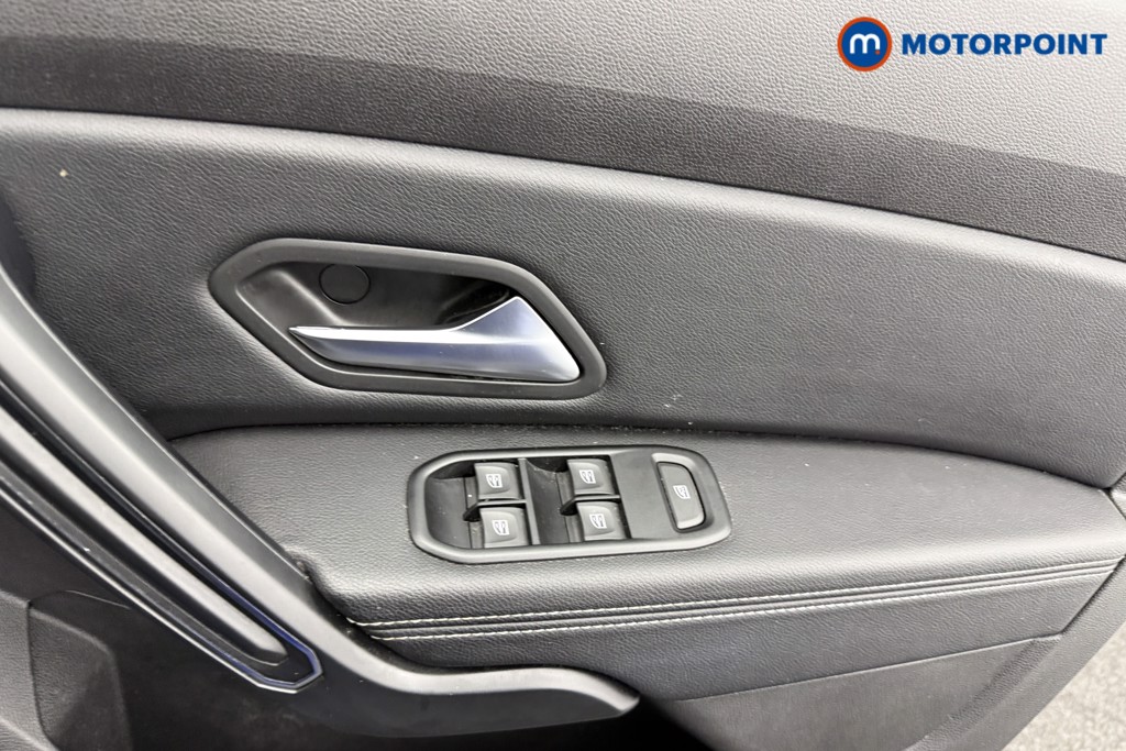 Dacia Duster Prestige Manual Petrol SUV - Stock Number (1575373) - 17th supplementary image