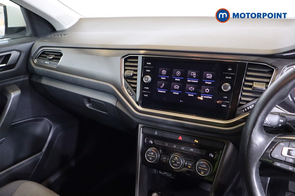 Volkswagen T-Roc SE Manual Diesel SUV - Stock Number (1576637) - 3rd supplementary image