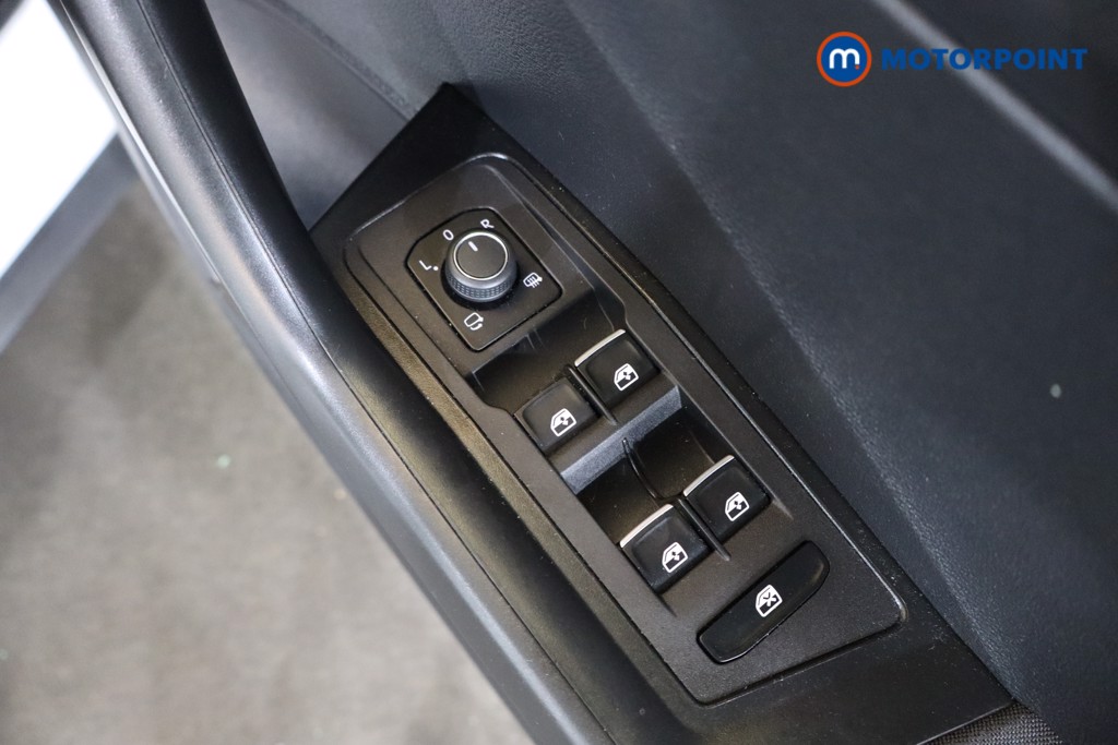 Volkswagen T-Roc SE Manual Diesel SUV - Stock Number (1576637) - 18th supplementary image