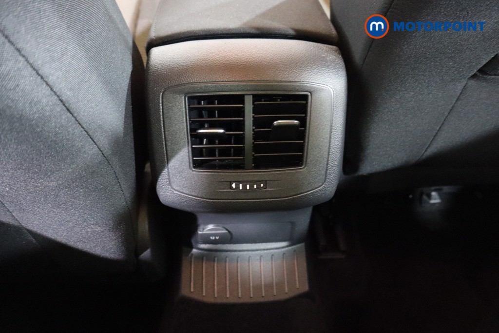 Volkswagen T-Roc SE Manual Diesel SUV - Stock Number (1576637) - 21st supplementary image