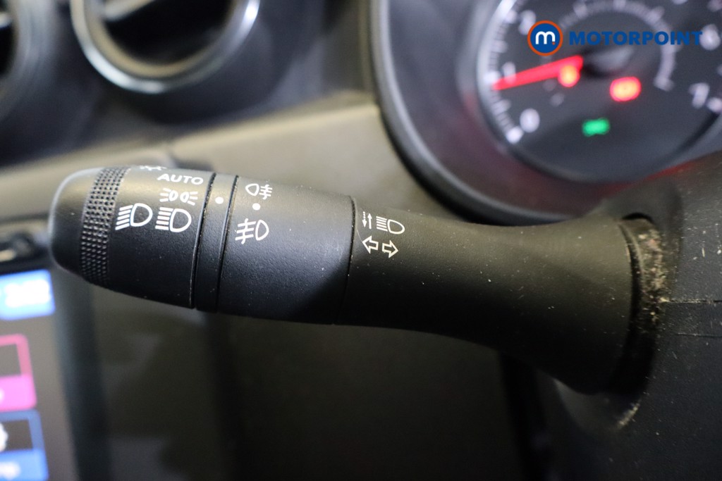 Dacia Duster Comfort Manual Diesel SUV - Stock Number (1576716) - 17th supplementary image