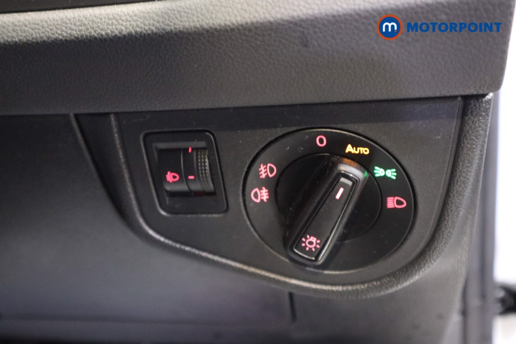 Volkswagen Polo Match Manual Petrol Hatchback - Stock Number (1576970) - 12th supplementary image