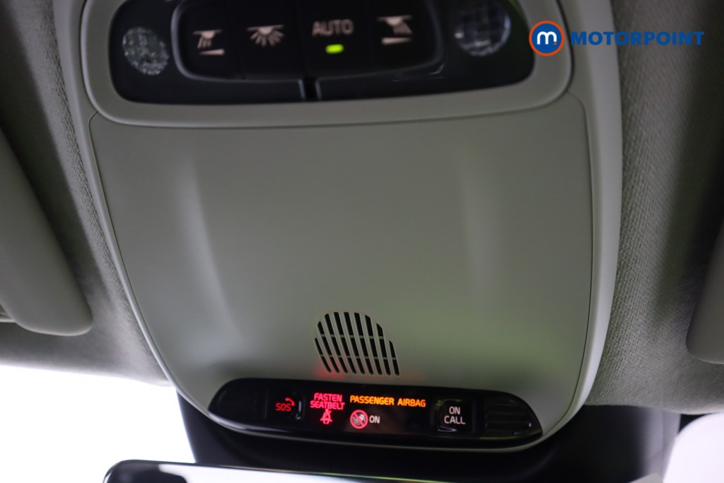 Volvo Xc40 Momentum Manual Petrol SUV - Stock Number (1577609) - 11th supplementary image