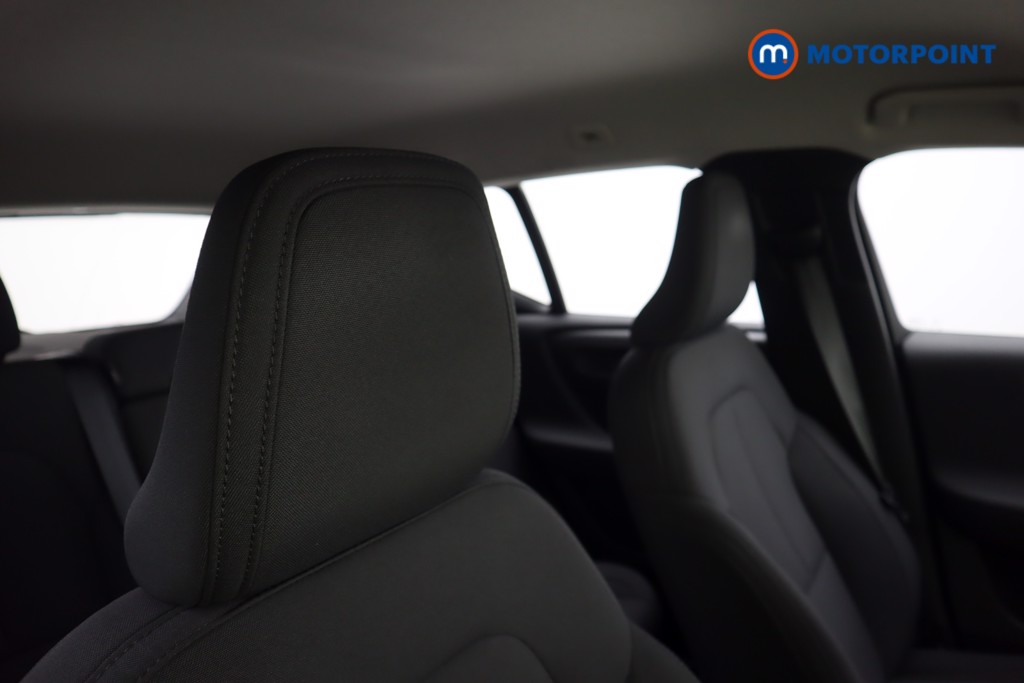 Volvo Xc40 Momentum Manual Petrol SUV - Stock Number (1577609) - 12th supplementary image