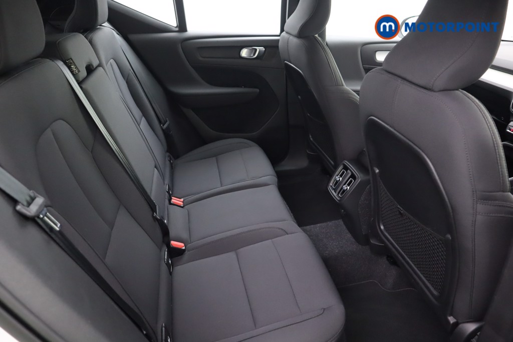 Volvo Xc40 Momentum Manual Petrol SUV - Stock Number (1577609) - 15th supplementary image
