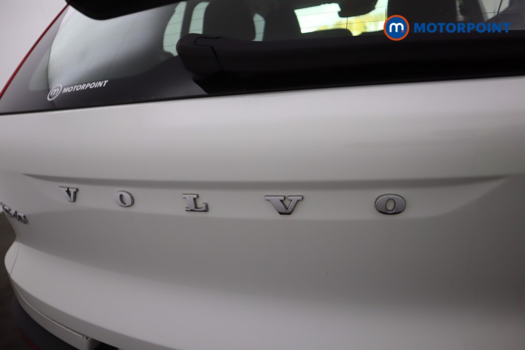 Volvo Xc40 Momentum Manual Petrol SUV - Stock Number (1577609) - 20th supplementary image
