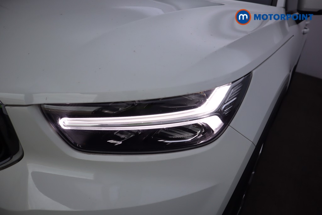 Volvo Xc40 Momentum Manual Petrol SUV - Stock Number (1577609) - 24th supplementary image