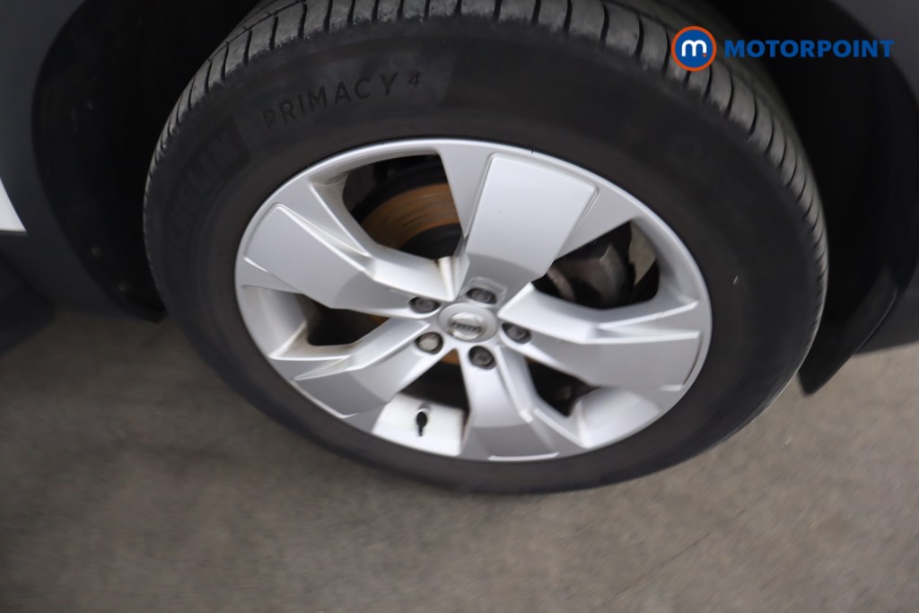 Volvo Xc40 Momentum Manual Petrol SUV - Stock Number (1577609) - 28th supplementary image