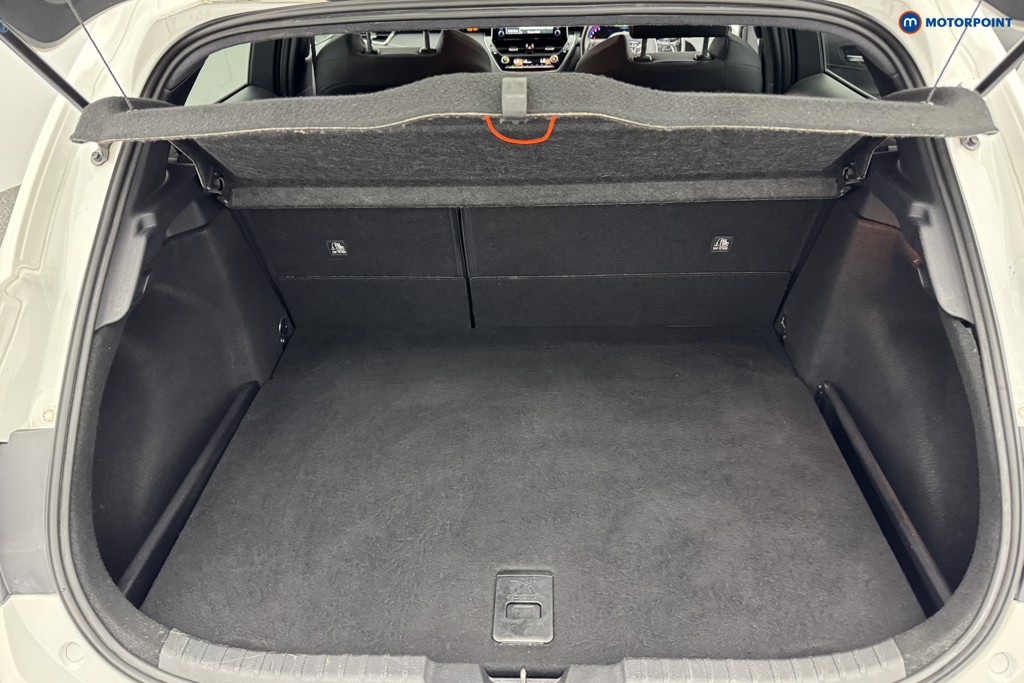 Toyota Corolla Design Automatic Petrol-Electric Hybrid Hatchback - Stock Number (1578215) - 3rd supplementary image