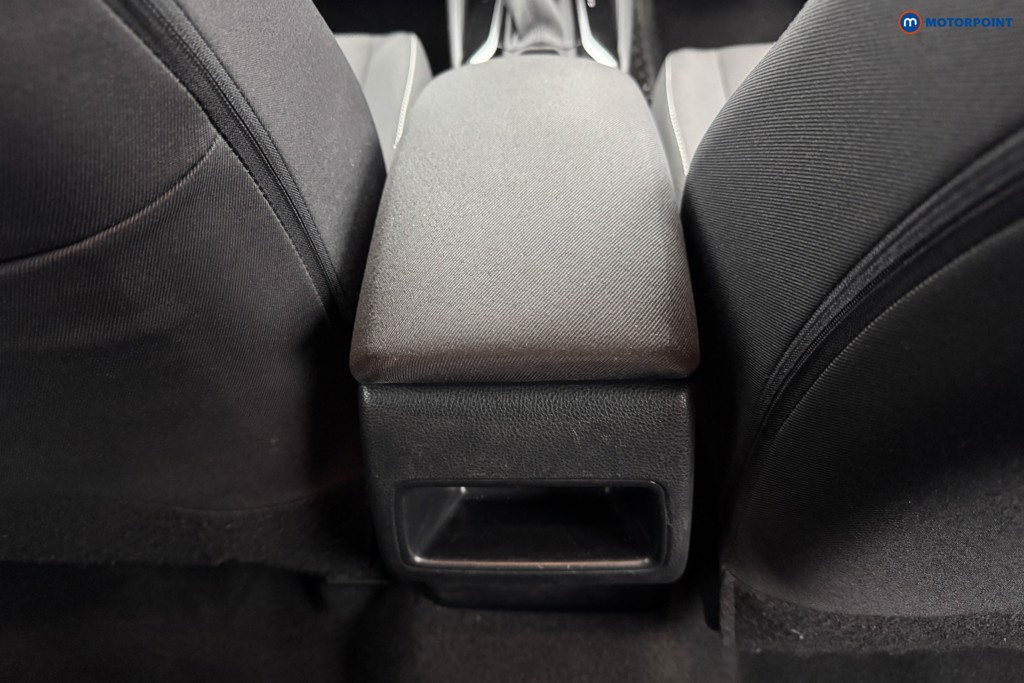 Toyota Corolla Design Automatic Petrol-Electric Hybrid Hatchback - Stock Number (1578215) - 10th supplementary image