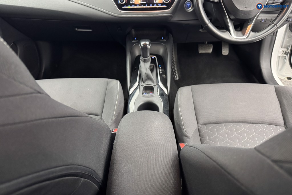 Toyota Corolla Design Automatic Petrol-Electric Hybrid Hatchback - Stock Number (1578215) - 11th supplementary image