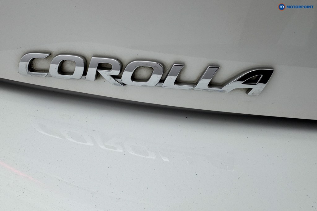 Toyota Corolla Design Automatic Petrol-Electric Hybrid Hatchback - Stock Number (1578215) - 32nd supplementary image