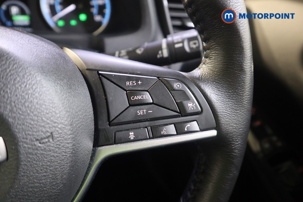 Nissan Leaf N-Connecta Automatic Electric Hatchback - Stock Number (1578426) - 4th supplementary image