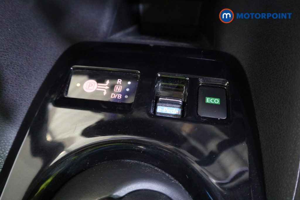 Nissan Leaf N-Connecta Automatic Electric Hatchback - Stock Number (1578426) - 8th supplementary image