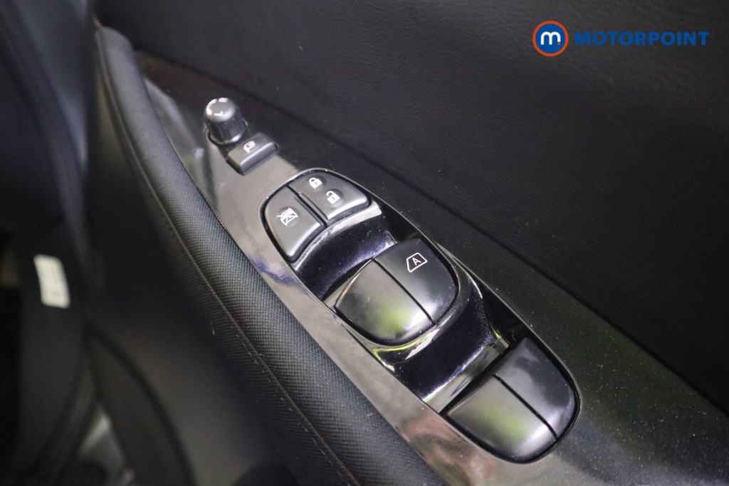 Nissan Leaf N-Connecta Automatic Electric Hatchback - Stock Number (1578426) - 12th supplementary image