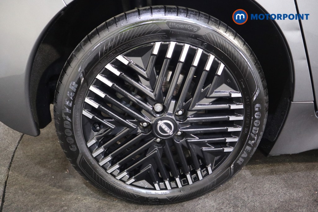 Nissan Leaf N-Connecta Automatic Electric Hatchback - Stock Number (1578426) - 18th supplementary image