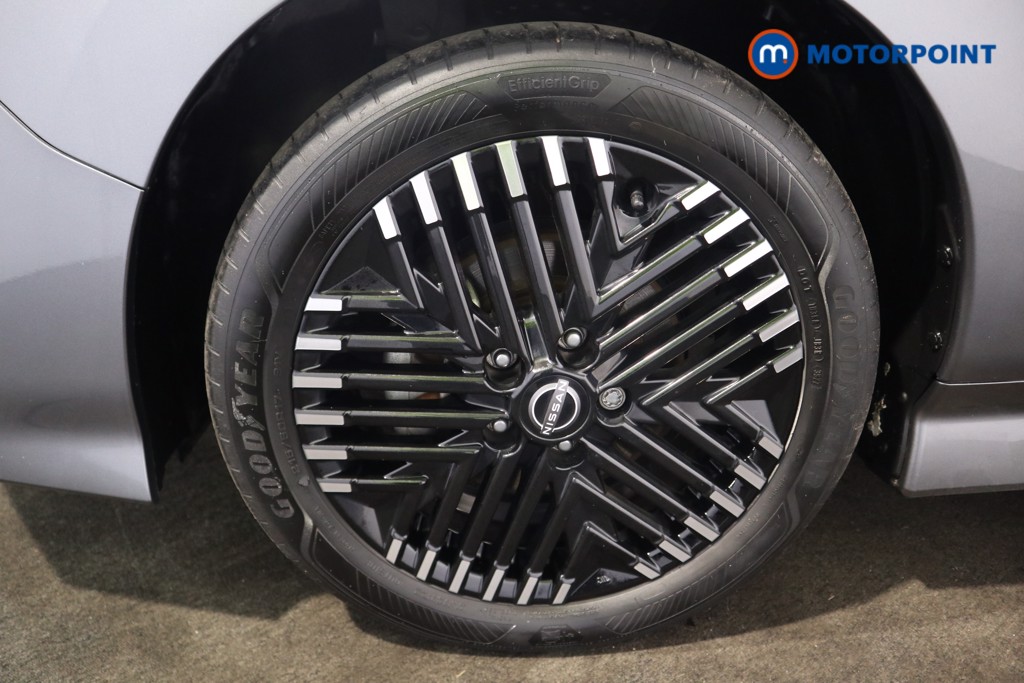 Nissan Leaf N-Connecta Automatic Electric Hatchback - Stock Number (1578426) - 20th supplementary image