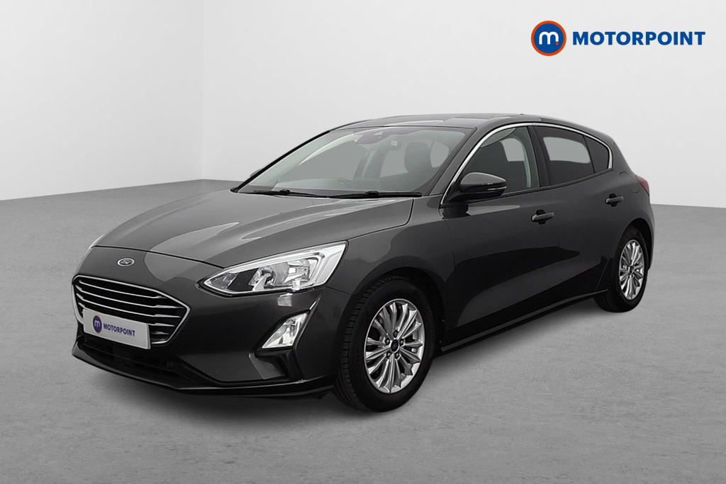 Ford Focus Titanium Manual Petrol Hatchback - Stock Number (1579320) - Passenger side front corner