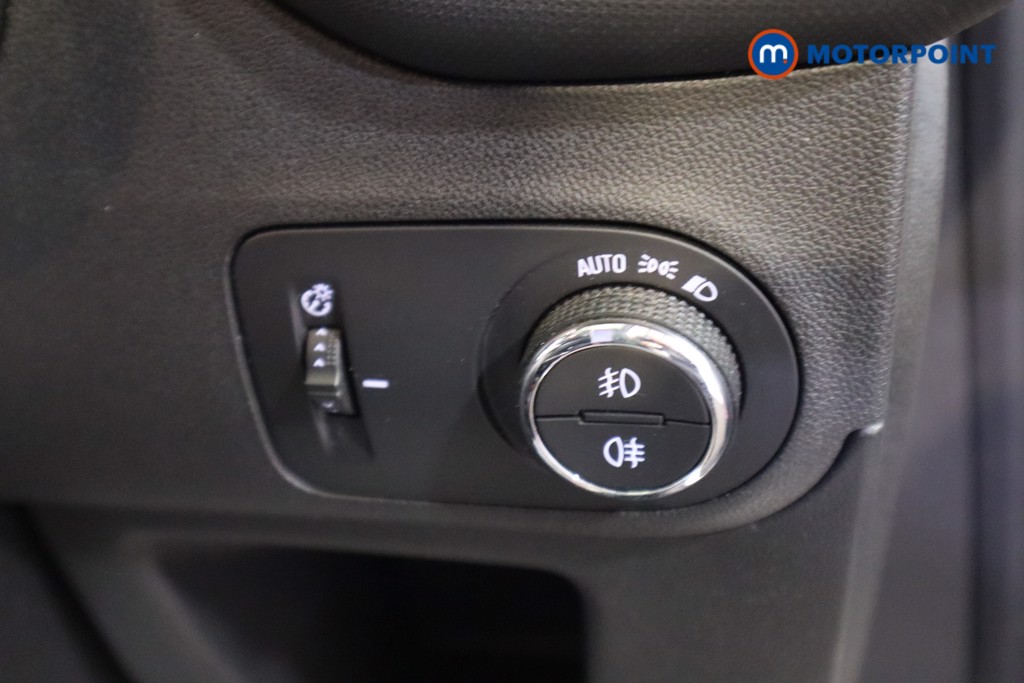 Vauxhall Crossland Sri Nav Manual Petrol SUV - Stock Number (1579530) - 12th supplementary image