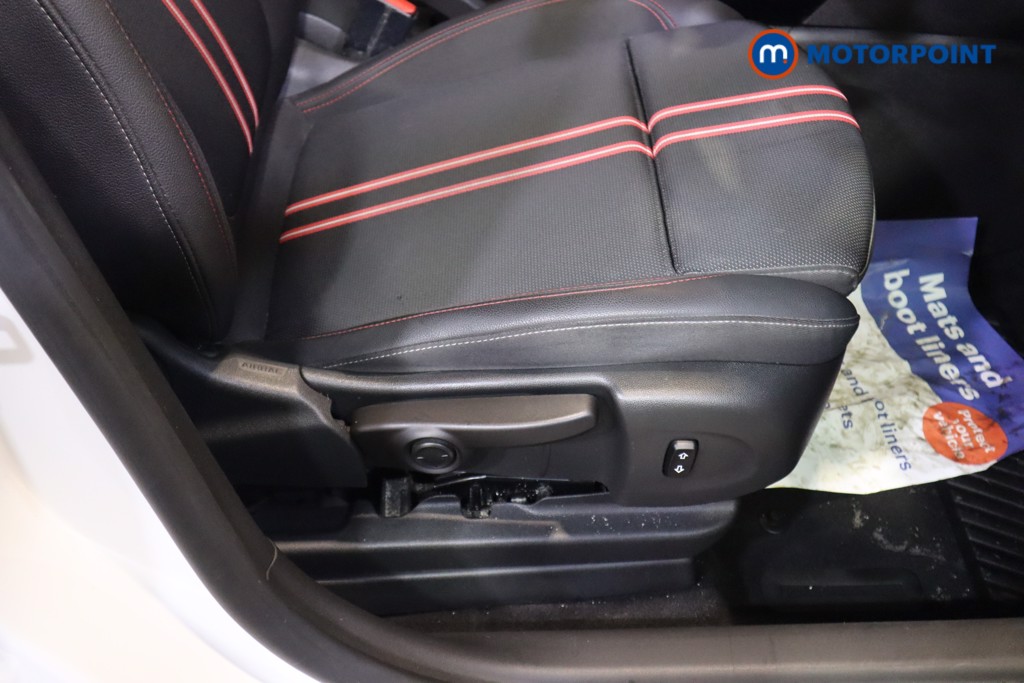 Vauxhall Crossland Sri Nav Manual Petrol SUV - Stock Number (1579530) - 16th supplementary image