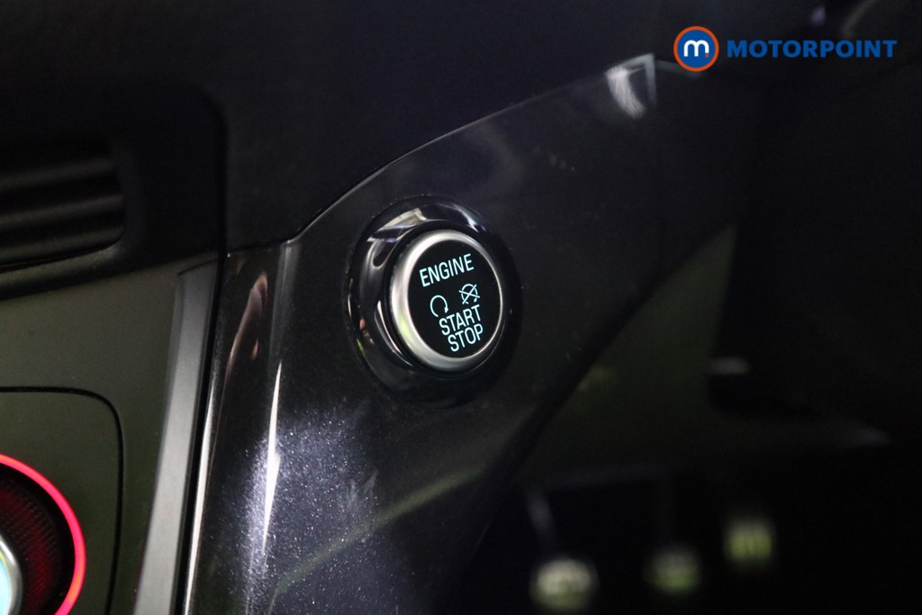 Ford Kuga St-Line Manual Petrol SUV - Stock Number (1580074) - 8th supplementary image