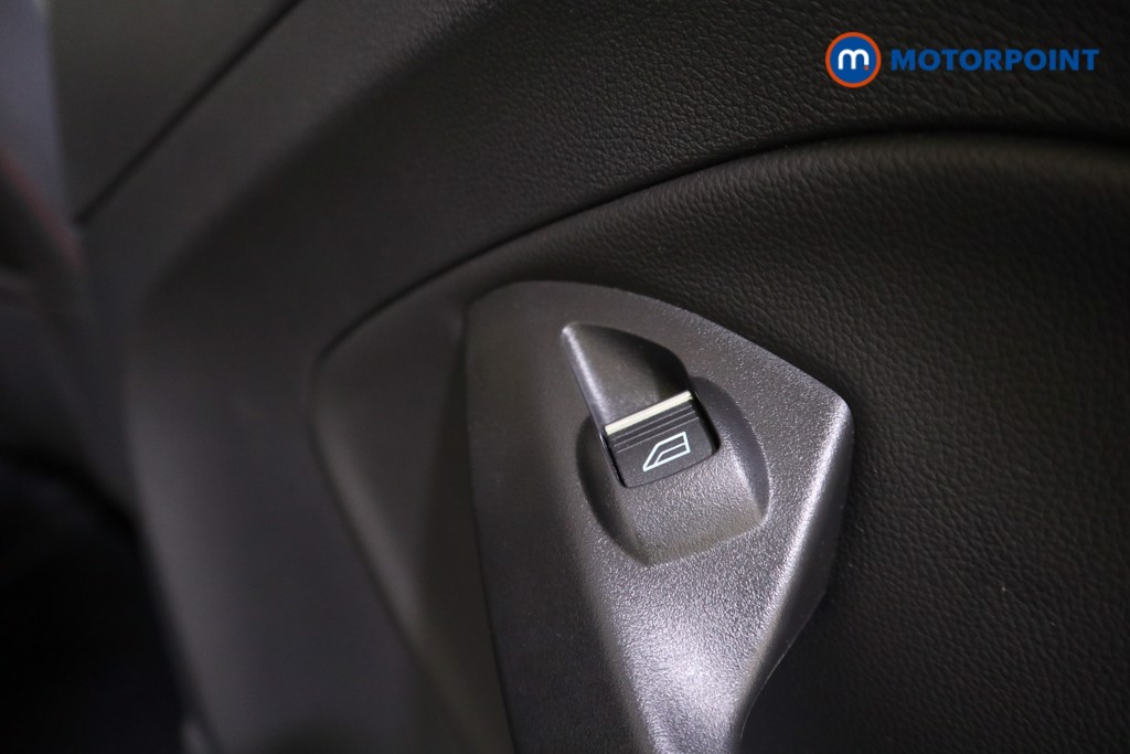 Ford Kuga St-Line Manual Petrol SUV - Stock Number (1580074) - 18th supplementary image