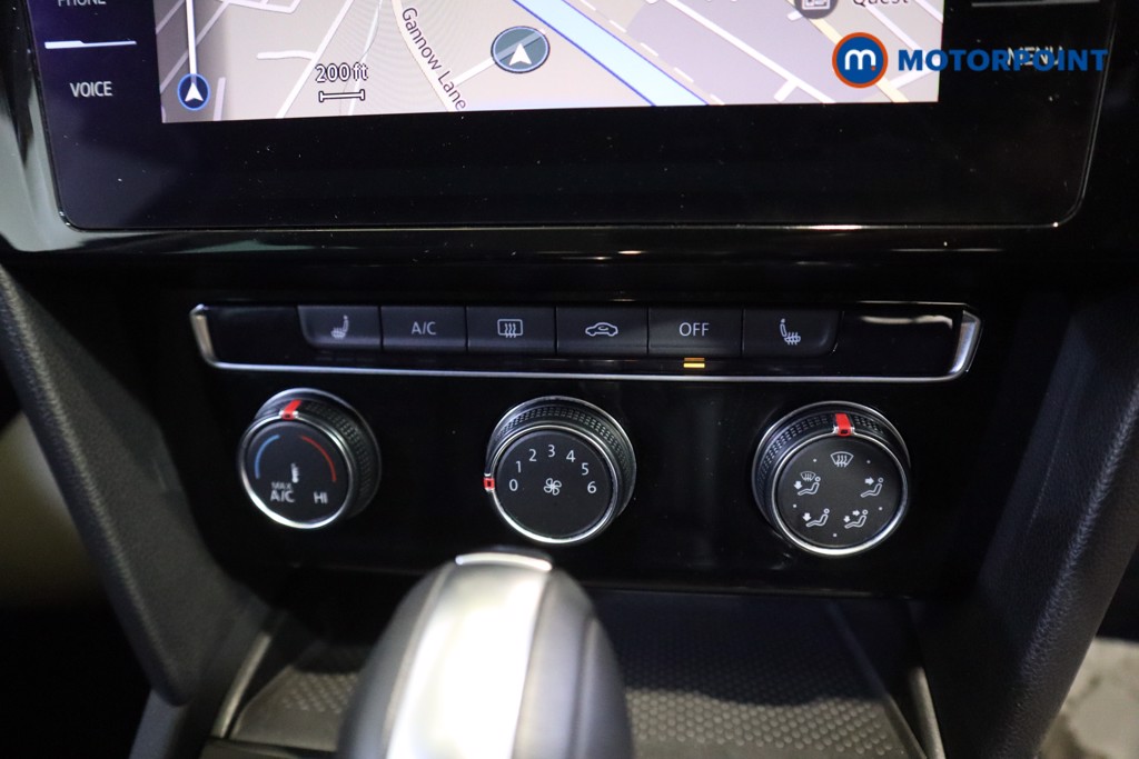 Volkswagen Passat SEL Automatic Diesel Estate - Stock Number (1580951) - 5th supplementary image