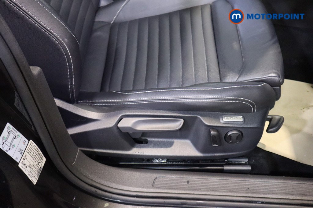 Volkswagen Passat SEL Automatic Diesel Estate - Stock Number (1580951) - 16th supplementary image