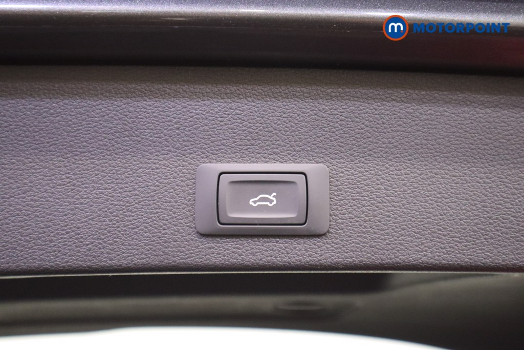 Audi Q2 S Line Manual Petrol SUV - Stock Number (1580997) - 20th supplementary image