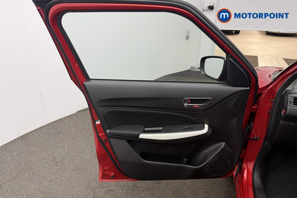 Suzuki Swift Sz-L Manual Petrol Hatchback - Stock Number (1581231) - 4th supplementary image