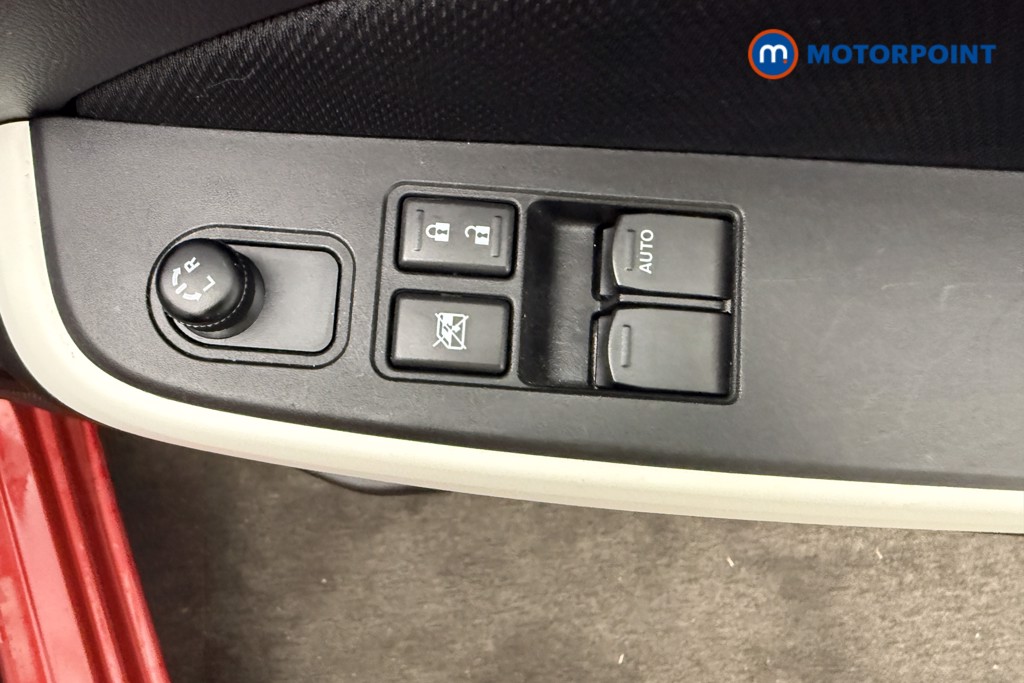 Suzuki Swift Sz-L Manual Petrol Hatchback - Stock Number (1581231) - 18th supplementary image