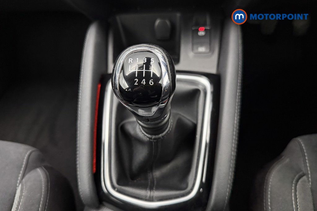 Nissan Qashqai N-Connecta Manual Petrol SUV - Stock Number (1581816) - 7th supplementary image