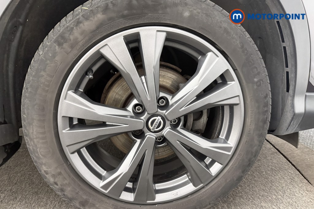 Nissan Qashqai N-Connecta Manual Petrol SUV - Stock Number (1581816) - 12th supplementary image