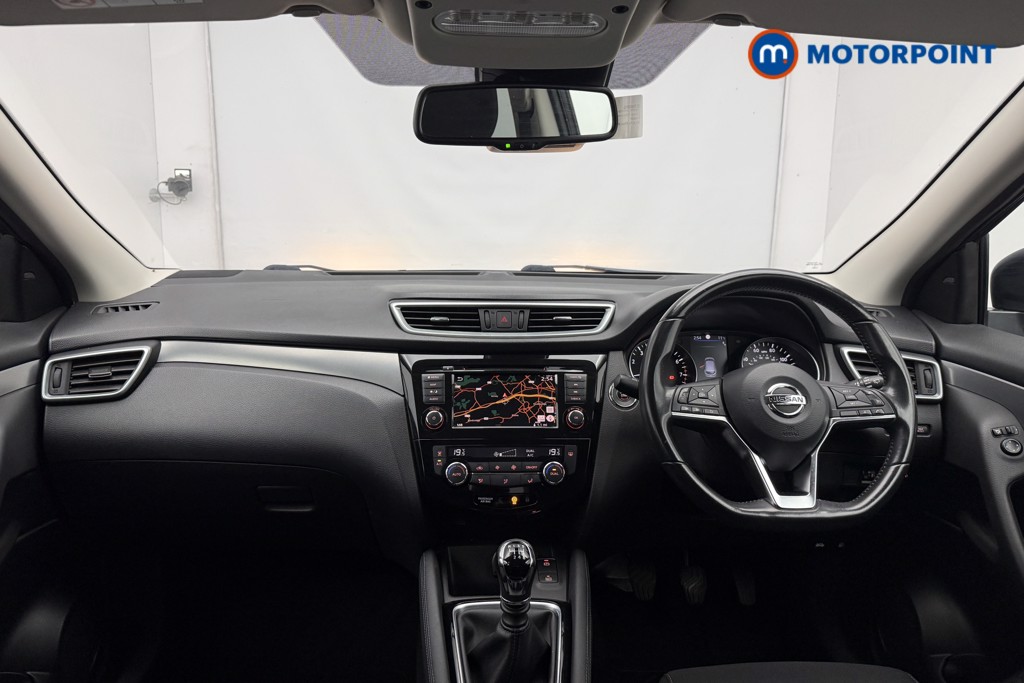 Nissan Qashqai N-Connecta Manual Petrol SUV - Stock Number (1581816) - 1st supplementary image