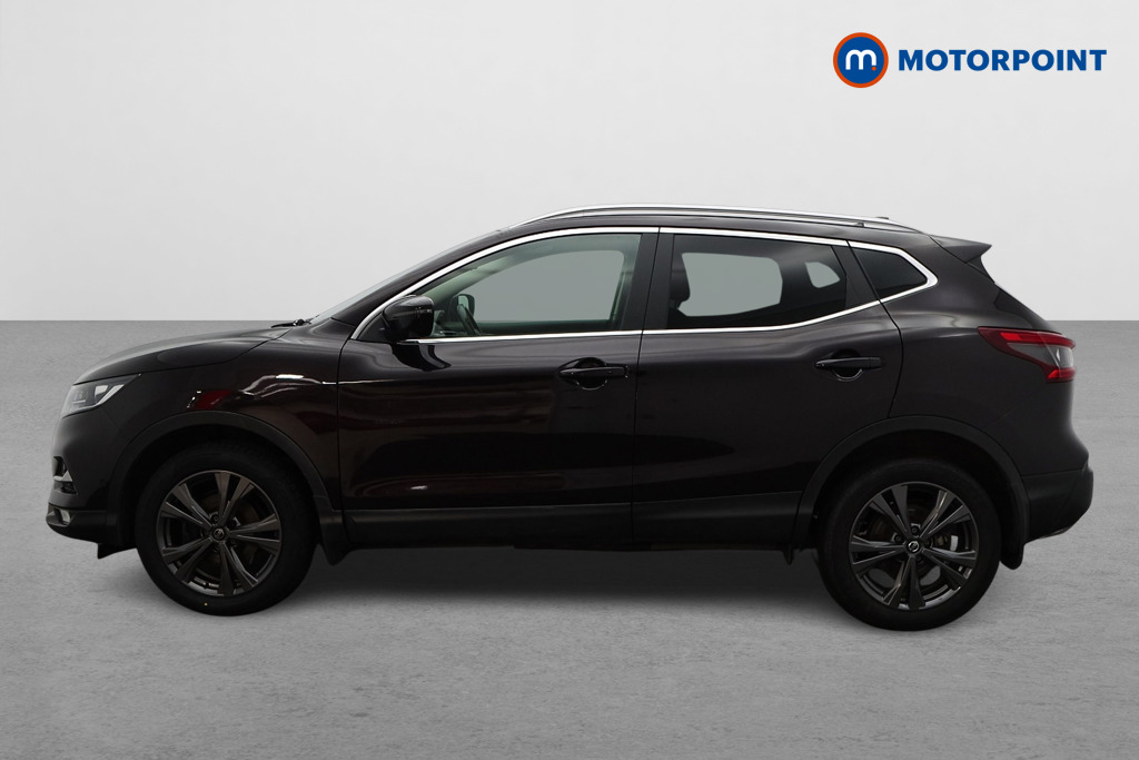 Nissan Qashqai N-Connecta Manual Petrol SUV - Stock Number (1581816) - Passenger side