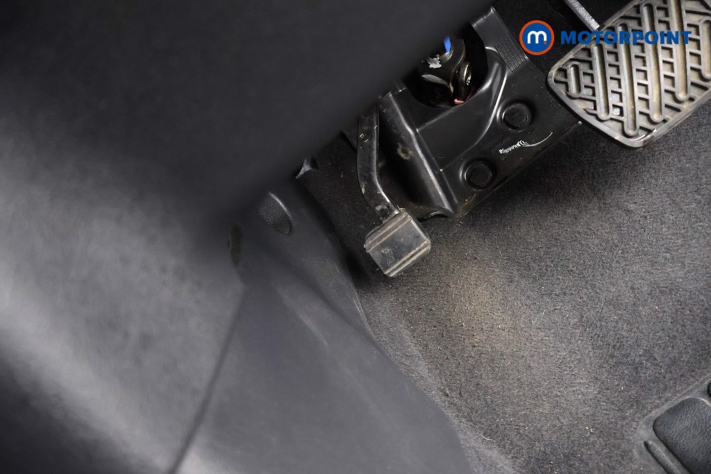 Nissan Leaf N-Connecta Automatic Electric Hatchback - Stock Number (1581936) - 7th supplementary image