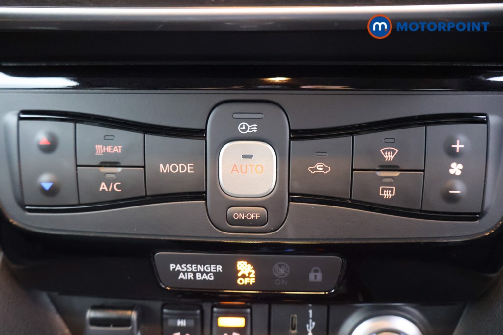 Nissan Leaf N-Connecta Automatic Electric Hatchback - Stock Number (1581936) - 10th supplementary image