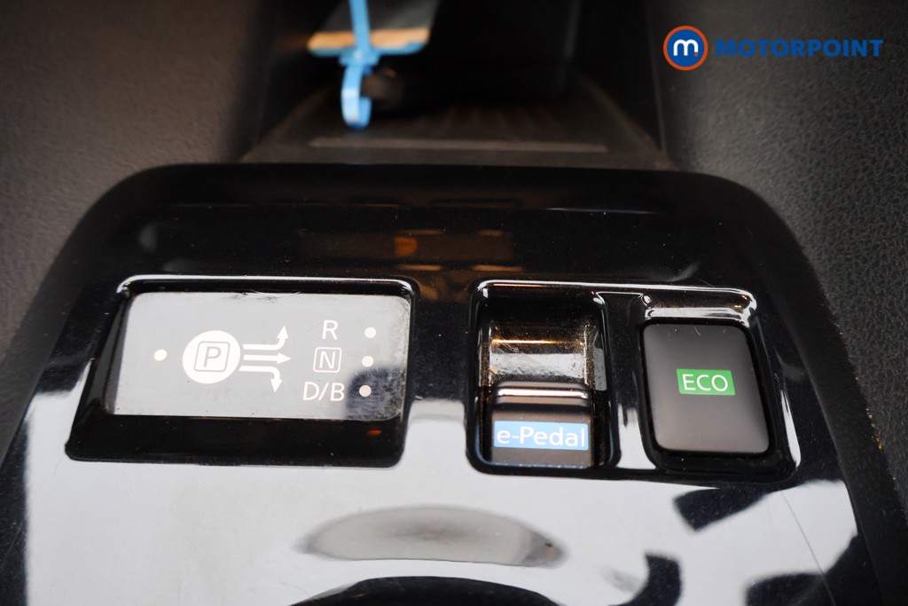 Nissan Leaf N-Connecta Automatic Electric Hatchback - Stock Number (1581936) - 12th supplementary image