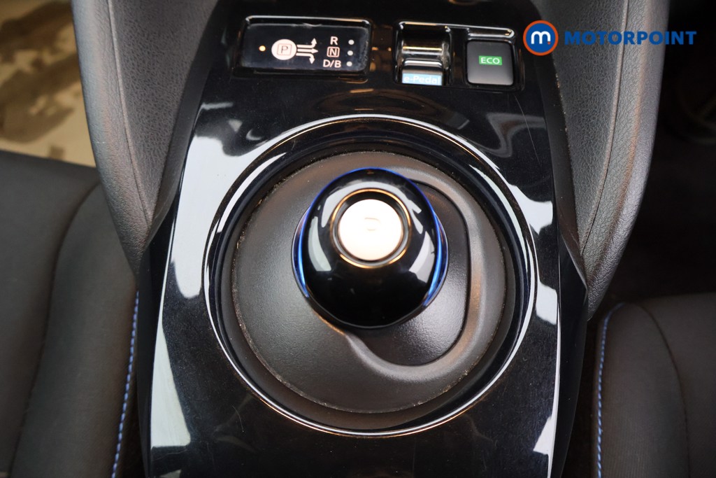 Nissan Leaf N-Connecta Automatic Electric Hatchback - Stock Number (1581936) - 13th supplementary image