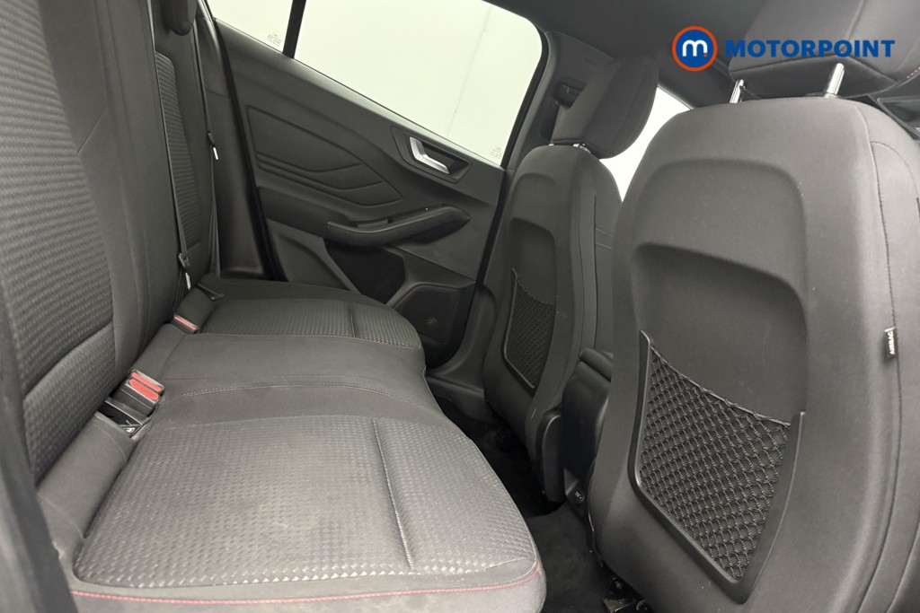 Ford Focus St-Line Edition Manual Petrol Hatchback - Stock Number (1582055) - 9th supplementary image