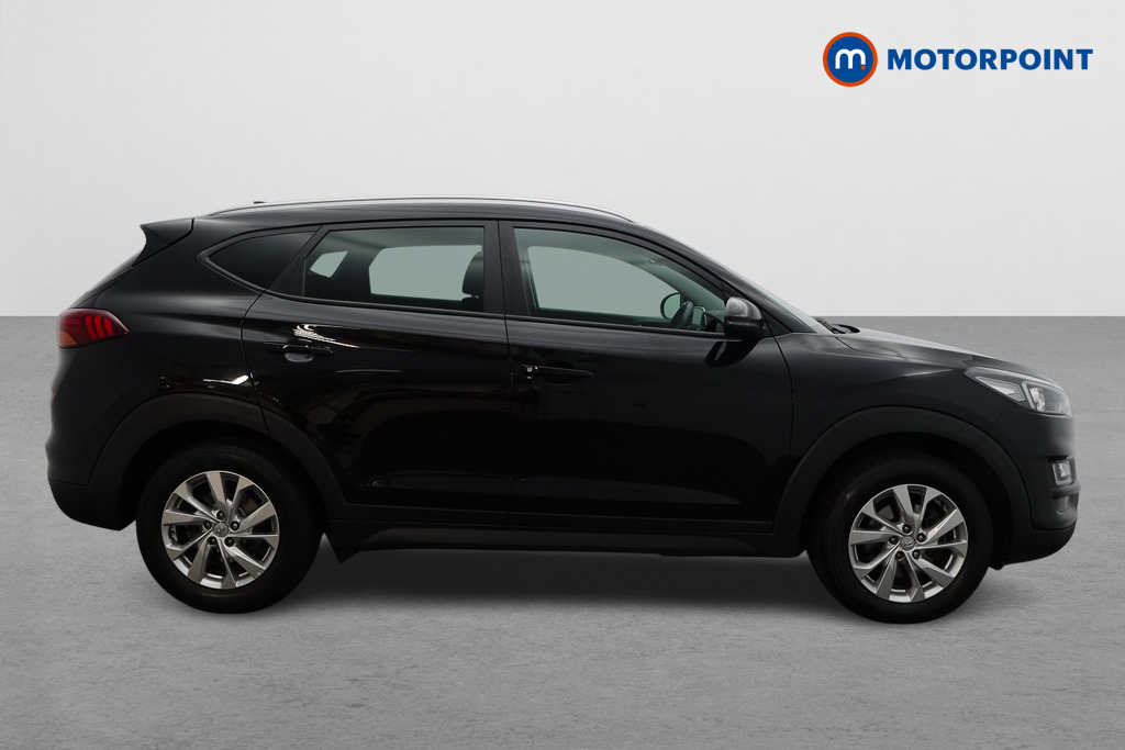 Hyundai Tucson Se Nav Manual Petrol SUV - Stock Number (1582136) - Drivers side