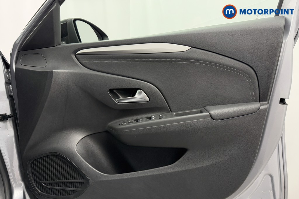 Vauxhall Corsa GS Manual Petrol Hatchback - Stock Number (1582151) - 17th supplementary image