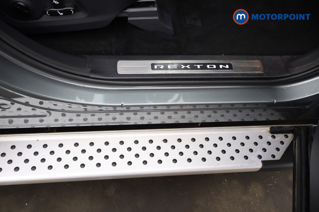Ssangyong Rexton Ultimate Automatic Diesel SUV - Stock Number (1582329) - 27th supplementary image