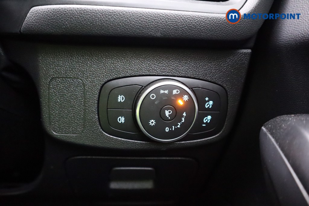 Ford Focus Active X Manual Petrol Hatchback - Stock Number (1582403) - 9th supplementary image