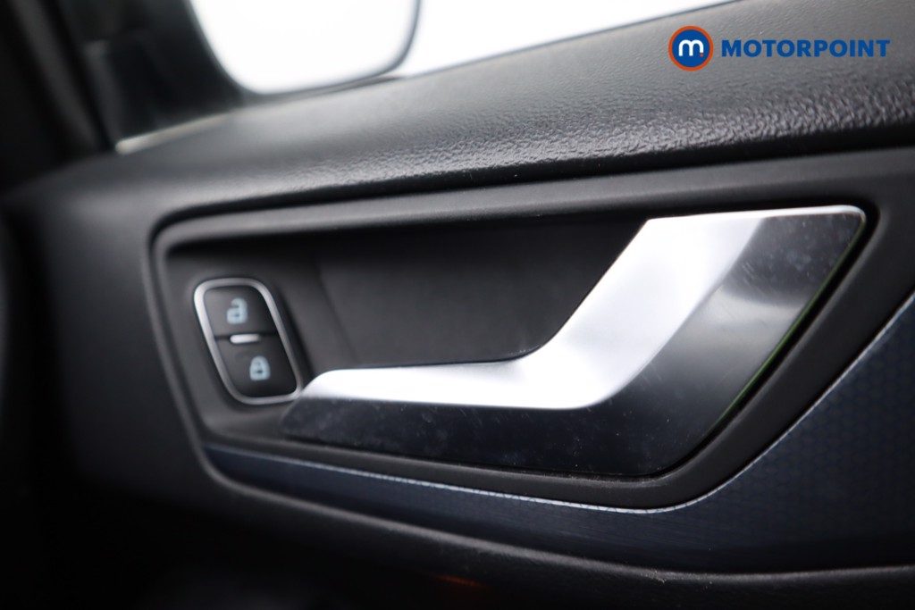 Ford Focus Active X Manual Petrol Hatchback - Stock Number (1582403) - 10th supplementary image