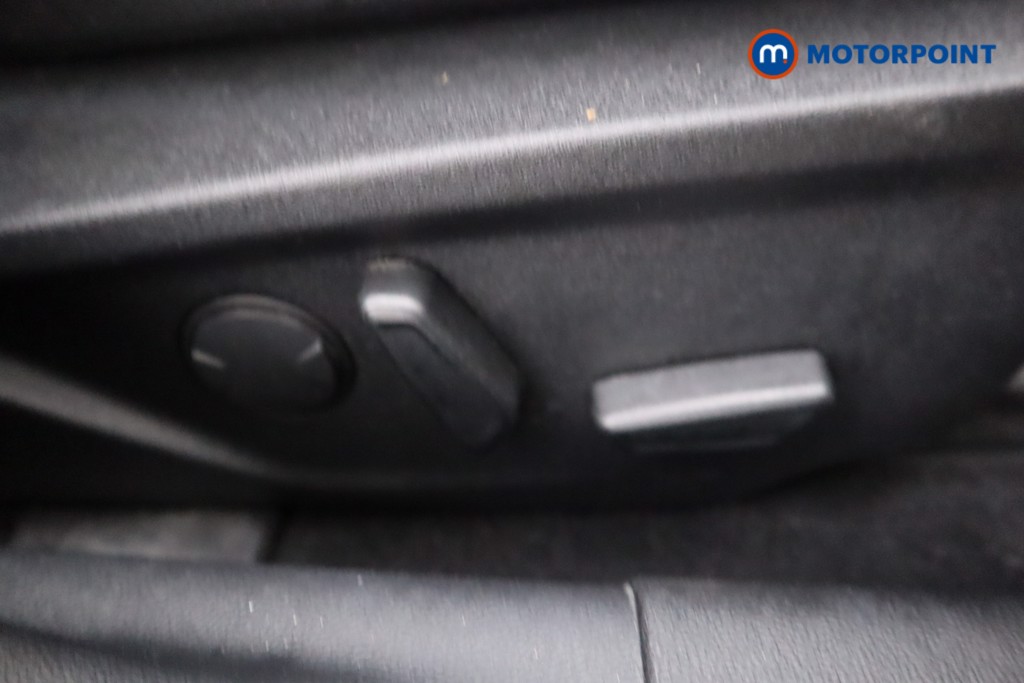 Ford Focus Active X Manual Petrol Hatchback - Stock Number (1582403) - 15th supplementary image