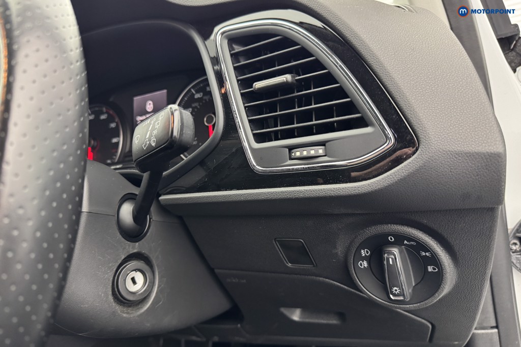 Seat Leon FR Manual Petrol Hatchback - Stock Number (1582664) - 23rd supplementary image