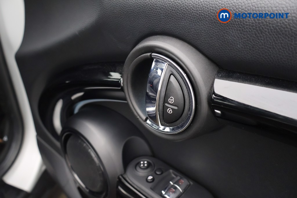 Mini Hatchback Cooper S Level 3 Automatic Electric Hatchback - Stock Number (1582791) - 22nd supplementary image