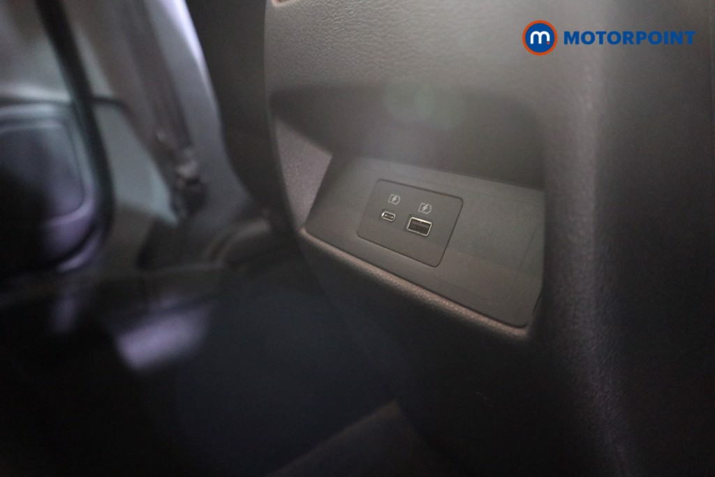 Nissan Qashqai N-Connecta Manual Petrol SUV - Stock Number (1583252) - 16th supplementary image